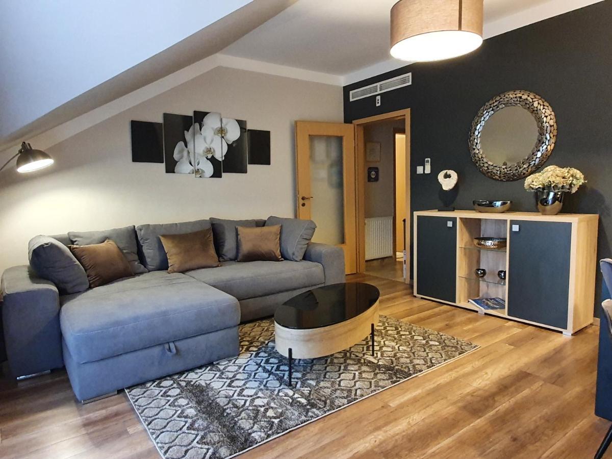 Birdland Panorama Apartman Bük Eksteriør bilde