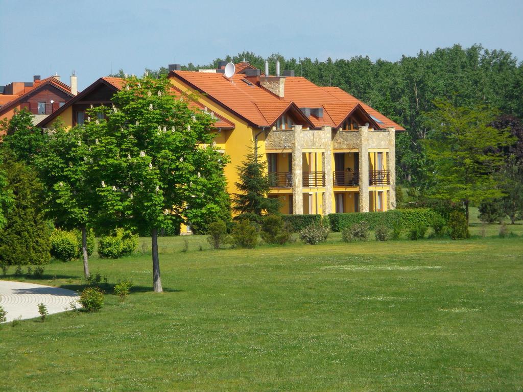 Birdland Panorama Apartman Bük Rom bilde